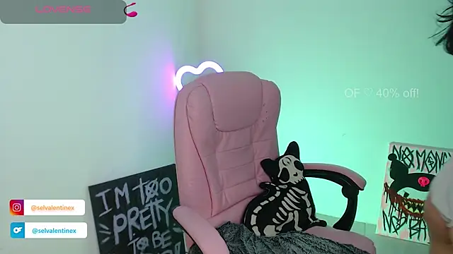 selvalentinex online show from 09-21-25, 02:28