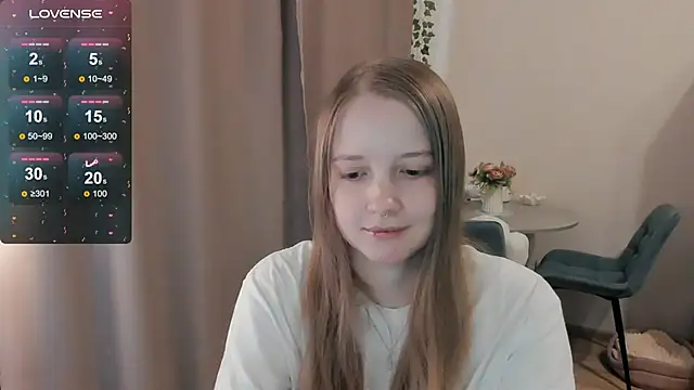 Snapshot of Alyaley chatting on 06-20-26, 11:15 Alyaley online show from 06-20-26, 11:15