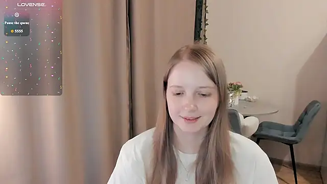 Snapshot of Alyaley chatting on 07-19-26, 08:38 Alyaley online show from 07-19-26, 08:38