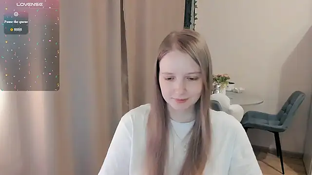 Snapshot of Alyaley chatting on 07-17-26, 02:47 Alyaley online show from 07-17-26, 02:47