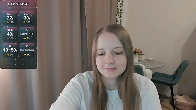 Snapshot of Alyaley chatting on 06-17-26, 10:25 Alyaley online show from 06-17-26, 10:25