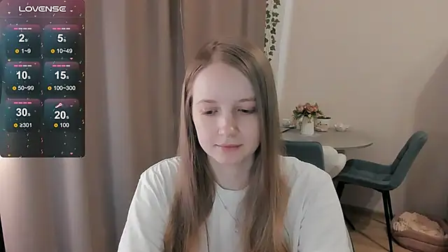 Snapshot of Alyaley chatting on 06-08-26, 10:27 Alyaley online show from 06-08-26, 10:27