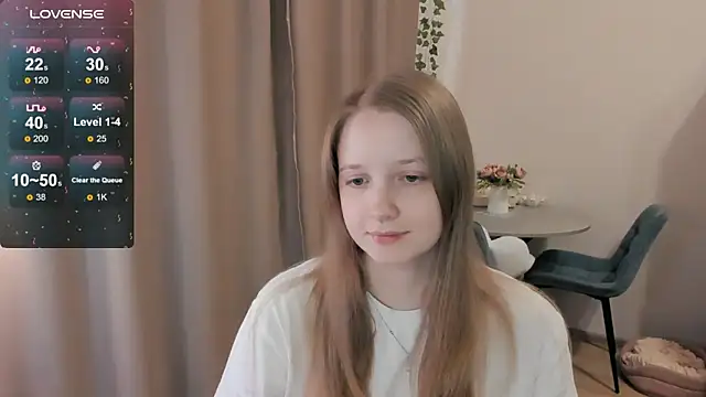 Snapshot of Alyaley chatting on 04-19-26, 02:18 Alyaley online show from 04-19-26, 02:18