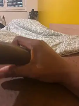 Snapshot of brosky-sx chatting on 11-17-25, 01:04 brosky-sx online show from 11-17-25, 01:04