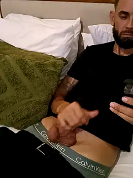 momentum2023 online show from 11-17-25, 04:38