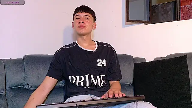 Mr daren  online show from 10-22-25, 06:07