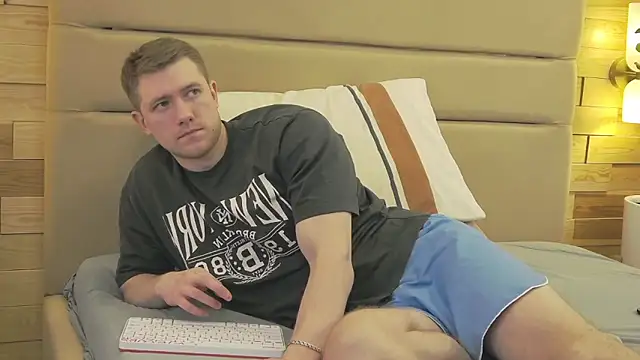 EthanPinkman online show from 02-03-26, 06:22