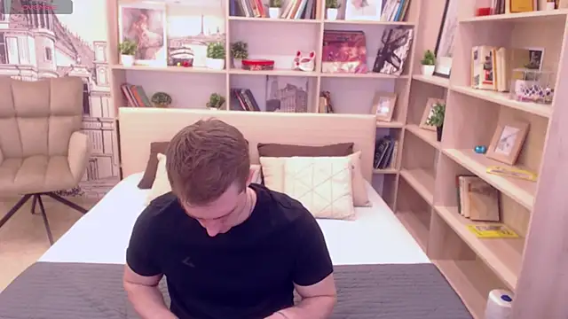 Snapshot of EthanPinkman chatting on 03-09-25, 03:54 EthanPinkman online show from 03-09-25, 03:54