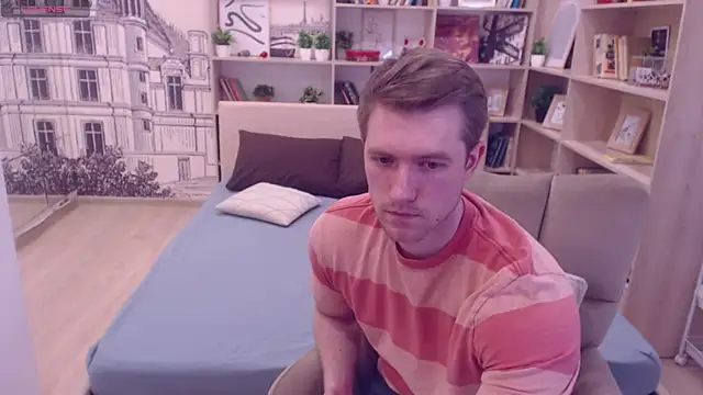 Snapshot of EthanPinkman chatting on 03-18-25, 06:06 EthanPinkman online show from 03-18-25, 06:06