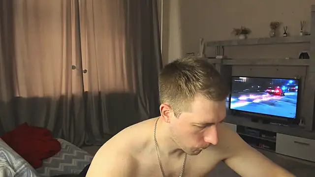 Snapshot of EthanPinkman chatting on 07-17-26, 05:48 EthanPinkman online show from 07-17-26, 05:48