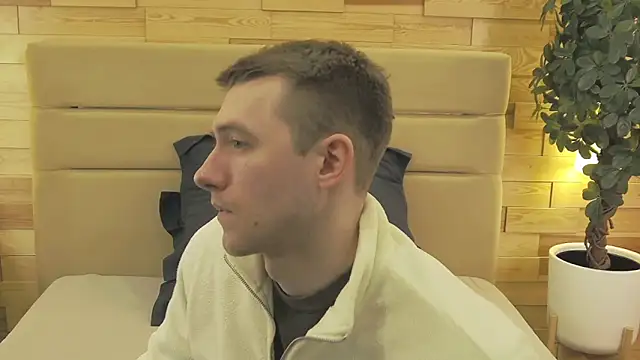 EthanPinkman online show from 04-10-26, 04:41