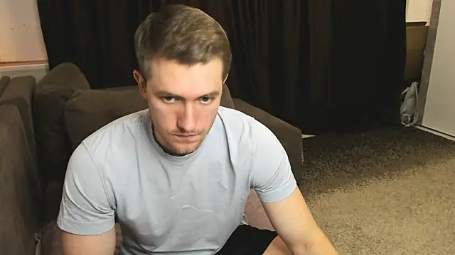 Snapshot of EthanPinkman chatting on 03-05-25, 08:10 EthanPinkman online show from 03-05-25, 08:10
