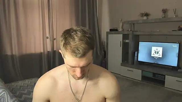 Snapshot of EthanPinkman chatting on 06-18-26, 07:18 EthanPinkman online show from 06-18-26, 07:18