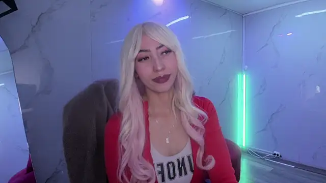 LilithCooperr  online show from 04-01-26, 03:08