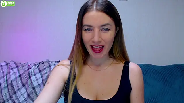 Sweet   Amelia online show from 10-10-25, 03:24