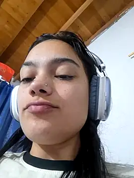 Snapshot of littlemelii chatting on 01-15-25, 12:09 littlemelii online show from 01-15-25, 12:09