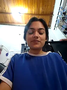 Snapshot of littlemelii chatting on 12-22-24, 08:38 littlemelii online show from 12-22-24, 08:38
