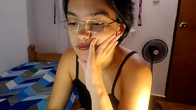 littlemelii online show from 07-17-26, 10:29