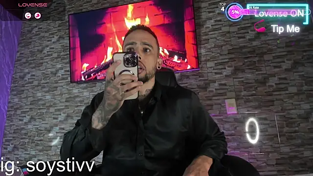 Snapshot of Seth_Owner chatting on 09-20-25, 02:16 Seth Owner online show from 09-20-25, 02:16