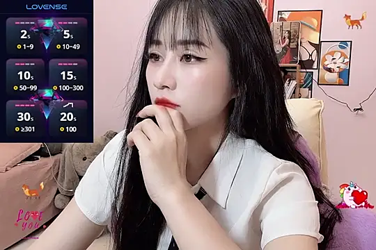 Snapshot of _LLisa_ chatting on 03-05-25, 07:06 LLisa online show from 03-05-25, 07:06