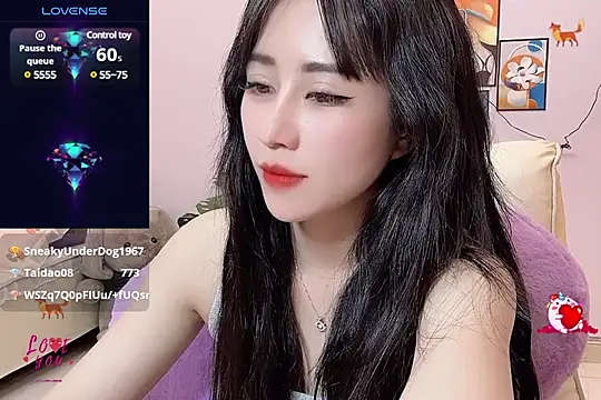 Snapshot of _LLisa_ chatting on 02-25-25, 12:14 LLisa online show from 02-25-25, 12:14