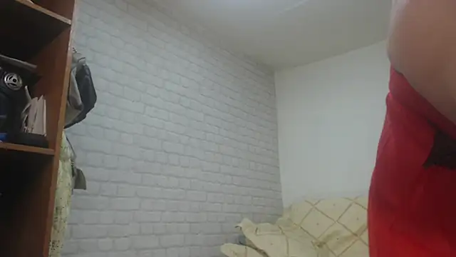 Snapshot of EmmaSquirt chatting on 03-02-25, 11:39 EmmaSquirt online show from 03-02-25, 11:39