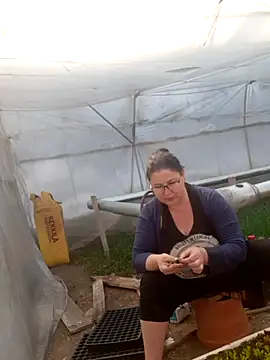 Snapshot of EmmaSquirt chatting on 02-20-25, 11:20 EmmaSquirt online show from 02-20-25, 11:20