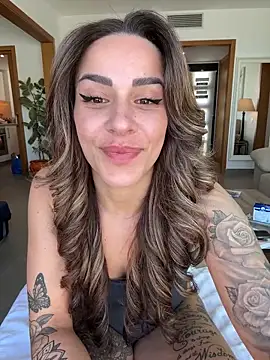 Alisa-Marie online show from 04-15-26, 10:54