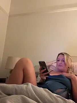 Snapshot of JodiSands chatting on 03-16-25, 08:32 JodiSands online show from 03-16-25, 08:32