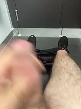 Drummer112 online show from 11-03-25, 02:31