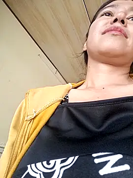 2HotAsain4u online show from 12-05-25, 02:32