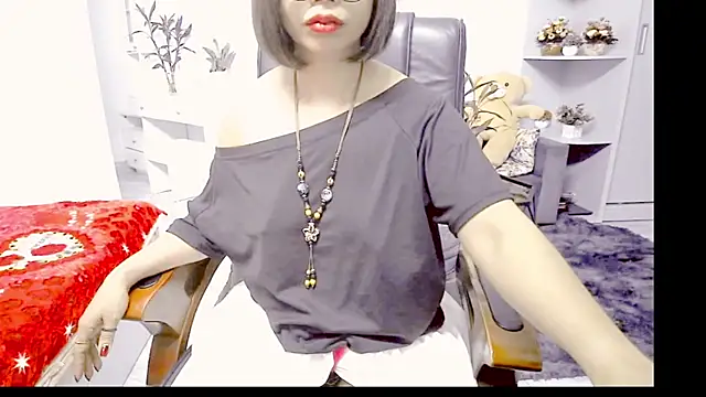 Snapshot of Miu-Le chatting on 05-09-26, 06:00 Miu-Le online show from 05-09-26, 06:00