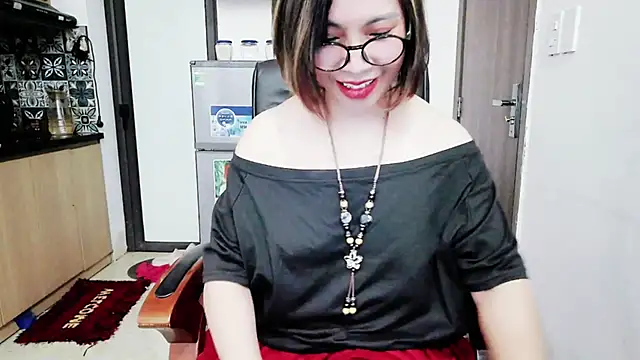 Miu-Le online show from 10-27-25, 11:27