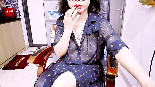 Miu-Le online show from 04-06-26, 02:18