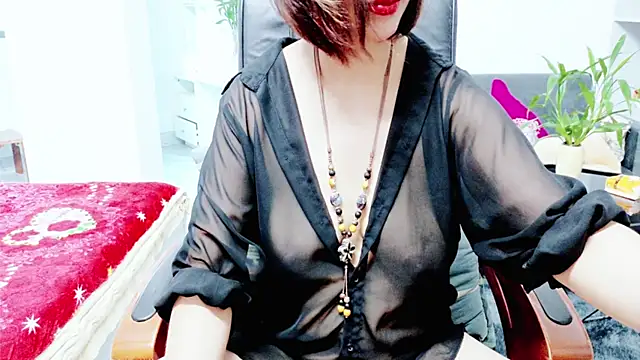 Snapshot of Miu-Le chatting on 06-19-26, 07:36 Miu-Le online show from 06-19-26, 07:36