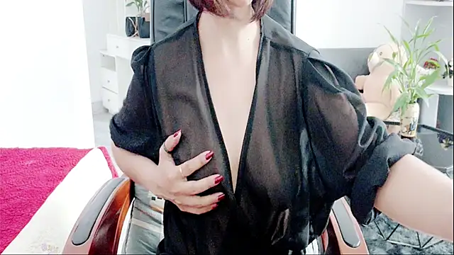 Snapshot of Miu-Le chatting on 07-25-26, 08:00 Miu-Le online show from 07-25-26, 08:00
