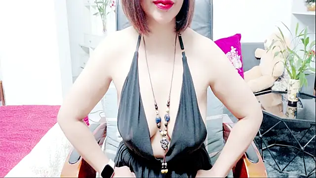Snapshot of Miu-Le chatting on 07-13-26, 08:41 Miu-Le online show from 07-13-26, 08:41