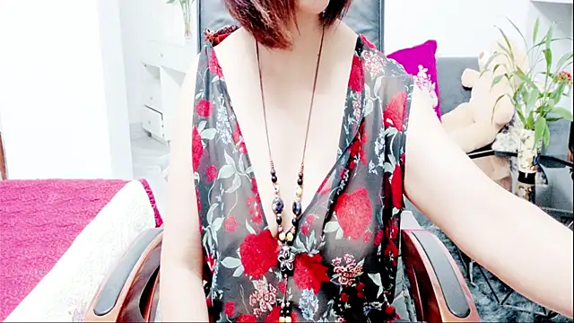 Snapshot of Miu-Le chatting on 07-15-26, 07:15 Miu-Le online show from 07-15-26, 07:15