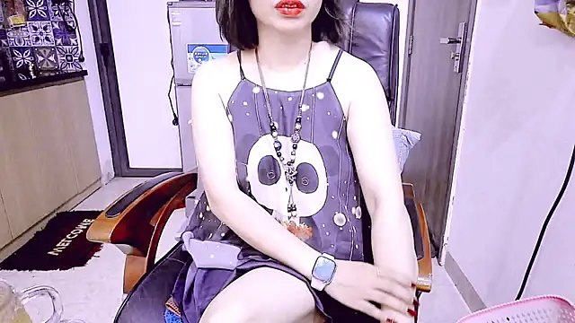 Snapshot of Miu-Le chatting on 04-20-26, 06:27 Miu-Le online show from 04-20-26, 06:27