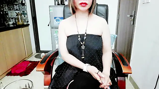 Miu-Le online show from 12-13-25, 08:04