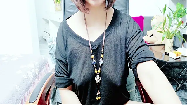 Snapshot of Miu-Le chatting on 07-04-26, 08:10 Miu-Le online show from 07-04-26, 08:10