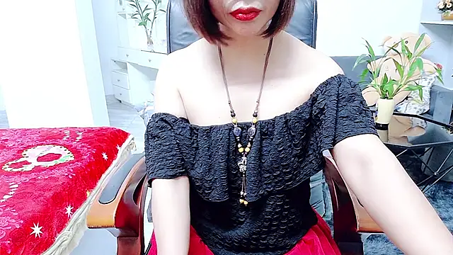Snapshot of Miu-Le chatting on 06-07-26, 10:48 Miu-Le online show from 06-07-26, 10:48