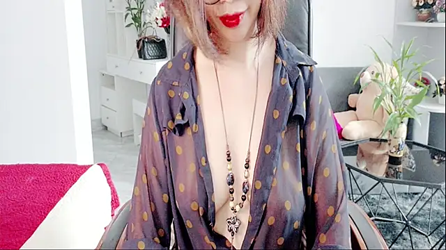 Snapshot of Miu-Le chatting on 07-24-26, 07:48 Miu-Le online show from 07-24-26, 07:48