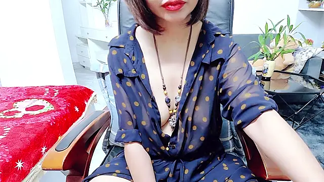Snapshot of Miu-Le chatting on 05-29-26, 05:08 Miu-Le online show from 05-29-26, 05:08