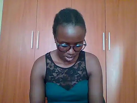 Snapshot of sexy_darleen23 chatting on 06-28-26, 07:03 sexy darleen23 online show from 06-28-26, 07:03
