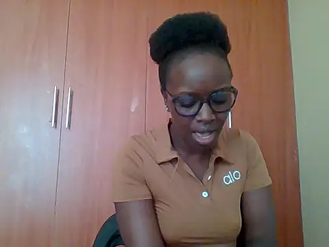 Snapshot of sexy_darleen23 chatting on 07-05-26, 07:26 sexy darleen23 online show from 07-05-26, 07:26