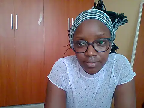 Snapshot of sexy_darleen23 chatting on 07-13-26, 08:46 sexy darleen23 online show from 07-13-26, 08:46