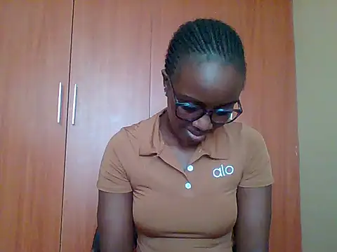 Snapshot of sexy_darleen23 chatting on 06-09-26, 09:21 sexy darleen23 online show from 06-09-26, 09:21