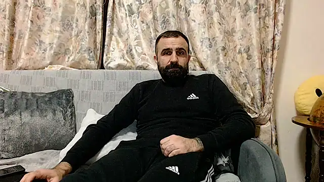 Snapshot of ivat80 chatting on 02-24-25, 05:20 ivat80 online show from 02-24-25, 05:20