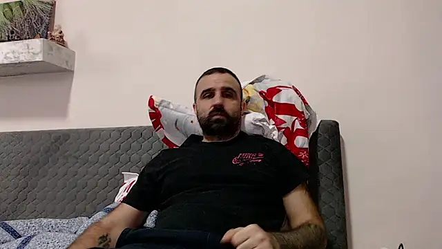 Snapshot of ivat80 chatting on 01-12-25, 02:19 ivat80 online show from 01-12-25, 02:19